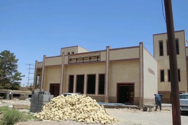ساخت مدرسه توسط خیر مدرسه ساز در شهرستان ایوان