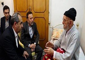 نماینده رئیس جمهور از آیت الله امینی عیادت کرد