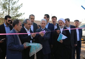 وزیر علوم پروژه‌های عمرانی دانشگاه قم را افتتاح وکلنگ زنی کرد