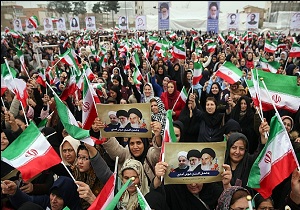 حضور باشکوه آینده سازان یزدی در مراسم استقبال از رئیس جمهور