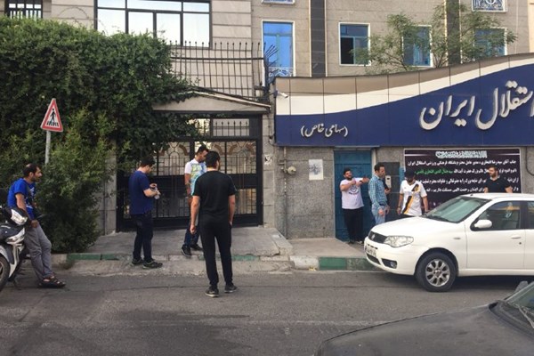در باشگاه استقلال چه خبر است؟
