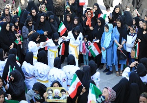 حضور باشکوه آینده سازان یزدی در مراسم استقبال از رئیس جمهور