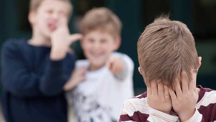 چگونه تحمل و تاب آوری کودکان را در برابر مشکلات تقویت کنیم؟