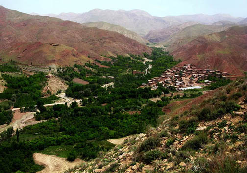 شیراز مقبره اسرار و تماشاگه راز