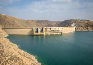 رها سازی آب زاینده رود برای کشت پاییزه