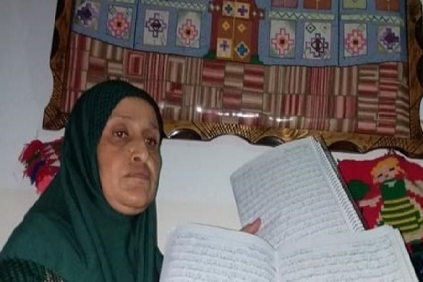 بانوی فلسطینی در کمتر از ۶ ماه دوبار قرآن را کتابت کرد + تصویر