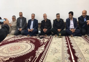 دیدار سردار مومنی با خانواده شهید مبارزه با مواد مخدر در زاهدان