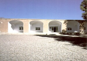 مرمت یک مدرسه در نهبندان