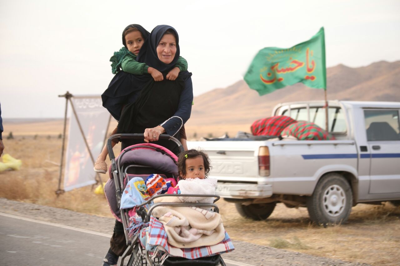 نمایی از حرکت زائران امام رضا(ع) به مشهد+ تصاویر