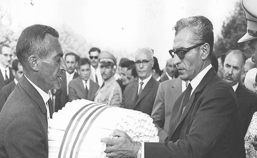 علل مقاومت پهلوی دوم در برابر گروهها و طبقات اجتماعی مردم علل مقاومت پهلوی دوم در برابر گروهها و طبقات اجتماعی مردم