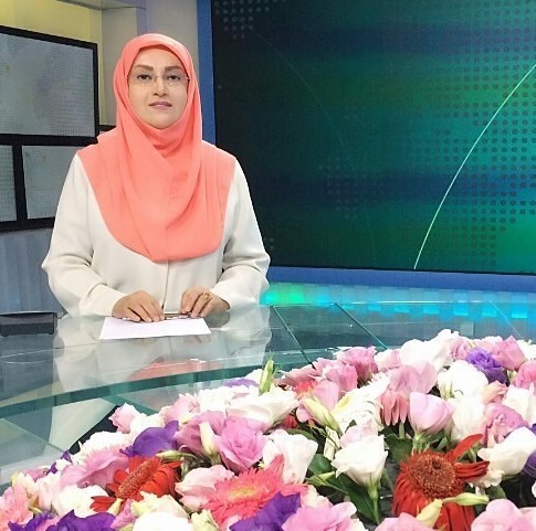 خداحافظی خانم گوینده با تلویزیون/ خبر شهادت حججی را به&zwnj;سختی و با بغض خواندم + فیلم