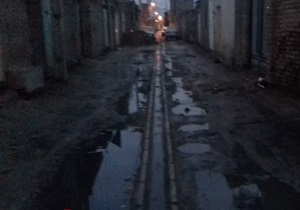 کوچه پر چاله چوله در گنبد کاووس + فیلم