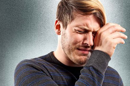 گریه کردن چه فوایدی برای انسان دارد؟