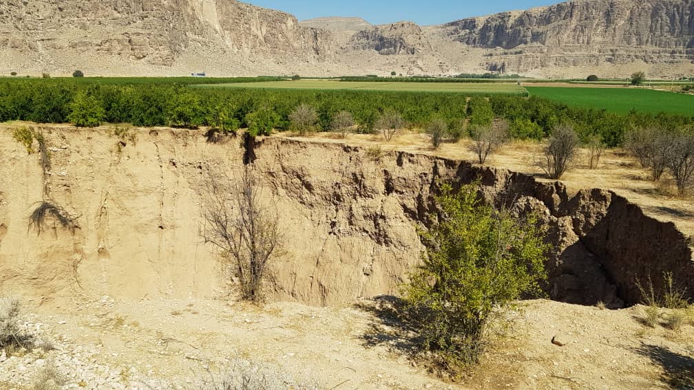 باز هم رانش زمین در نزدیکی روستای دیندارلو + تصاویر