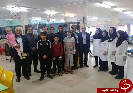 عیادت حسن یزدانی از کودکان سرطانی بیمارستان امیرکلا بابل + تصاویر