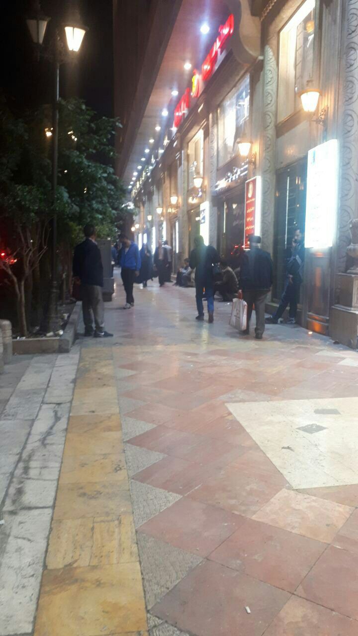 سُرسُره بازی دلار ادامه دارد/ نرخ دلار ۱۰ هزار و ۶۰۰ تومان
