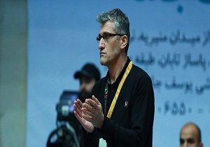 از عملکرد بازیکنان تیم شهرداری ارومیه راضی هستم