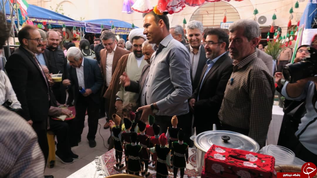 گشایش نخستین بازارچه صنایع دستی و هنر&zwnj;های سنتی در کازرون + تصاویر