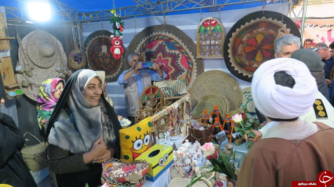 گشایش نخستین بازارچه صنایع دستی و هنر&zwnj;های سنتی در کازرون + تصاویر