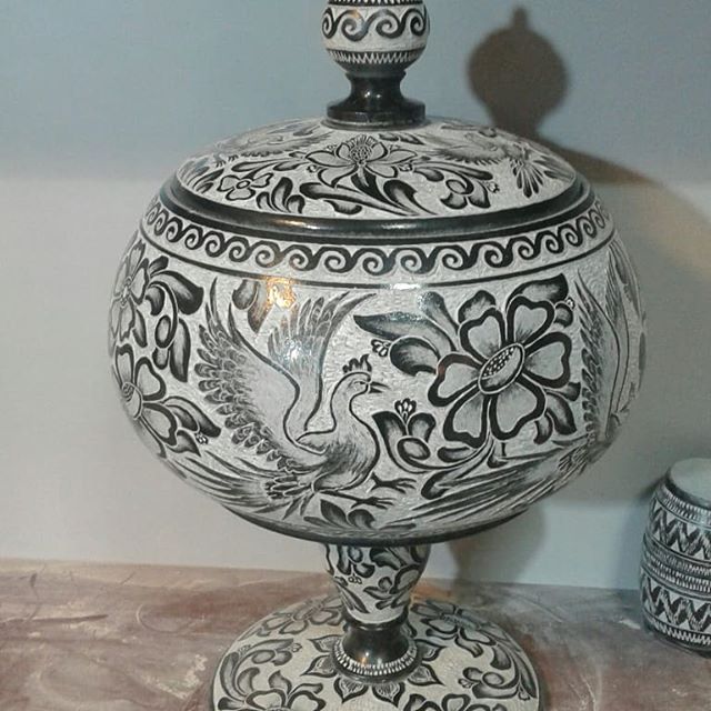 سوغات سنگی مشهد را بشناسید/ دمیدن روح هنر بر سنگ