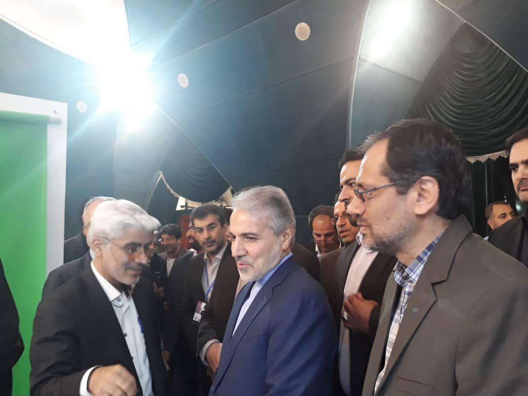 بازدید رئیس سازمان برنامه و بودجه از نمایشگاه خودکفایی صنعت رسانه