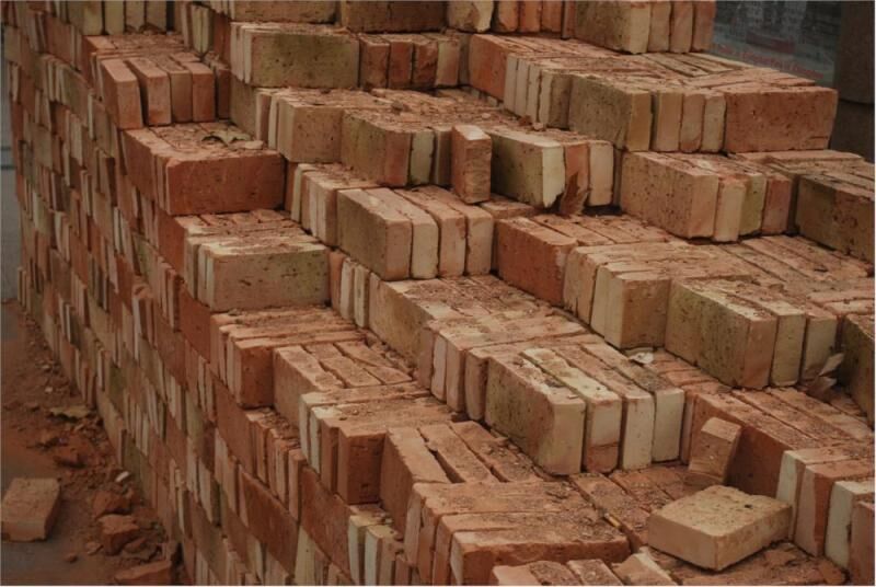 نرخ مصوب هر تن آجر در سیستان بیش&zwnj;از یک میلیون ریال است