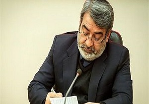 قدردانی وزیر کشور از تلاش‌های استاندار قم در برگزاری باشکوه مراسم اربعین