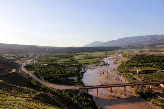 از دودکش جن تا دریاچه پری در یک مکان عجیب/ &laquo;ماهنشان&raquo; کجای ایران است؟+ تصاویر