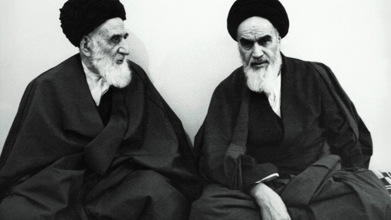 پیام تسلیت رهبرمعظم انقلاب درپی درگذشت برادر گرانقدر امام خمینی (ره) + تصویر