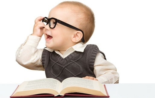 چگونه کودک دو ساله خود را به کتاب و کتاب&zwnj;خواندن در سال&zwnj;های آینده علاقمند کنیم؟