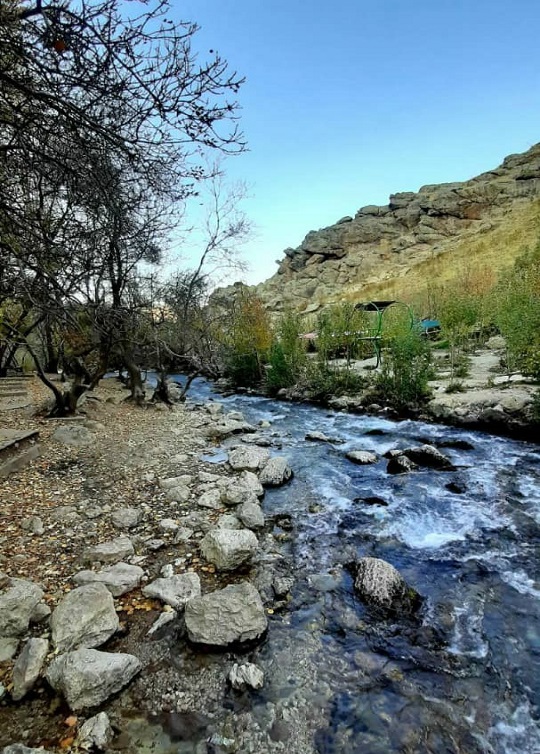 تصاویری زیبا و پاییزی از گردشگاه پیرغار