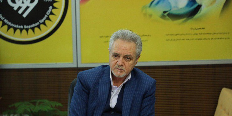 تابش: آمادگی دارم که قراردادهای بازیکنان خارجی ما بررسی شود/  من هم انتظار داشتم به مربی پرسپولیس تذکر بدهند