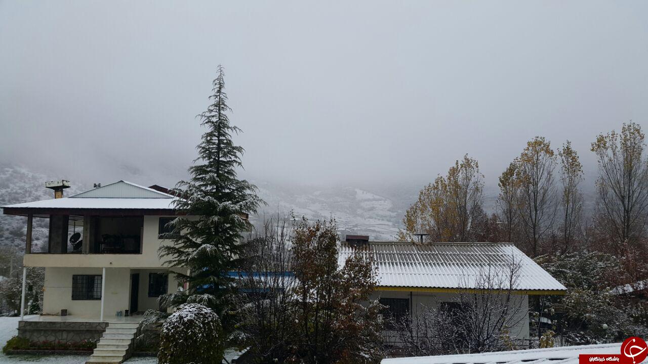 تصاویری از اولین برف پاییزی در روستای &laquo;زانوس&raquo; نوشهر