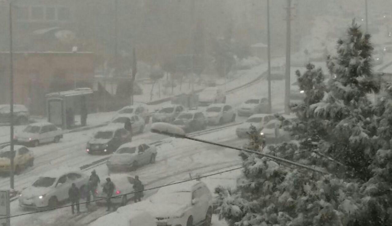 ایا مدارس تهران تعطیل می شود؟/بارش برف سنگین در تهران