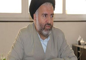 معرفی صنایع دستی و جذب توریست مذهبی در روز قم