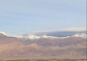 کوه&zwnj;های برف گرفته شاهرود در قاب دوربین / وضع نامناسب معابر در مسکن مهر آبادان  + فیلم و تصاویر
