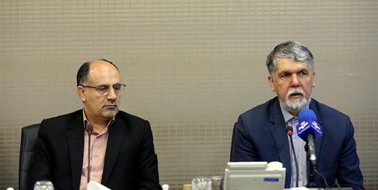 آشفتگی زبانی پیامد مخاطرات فضای مجازی است