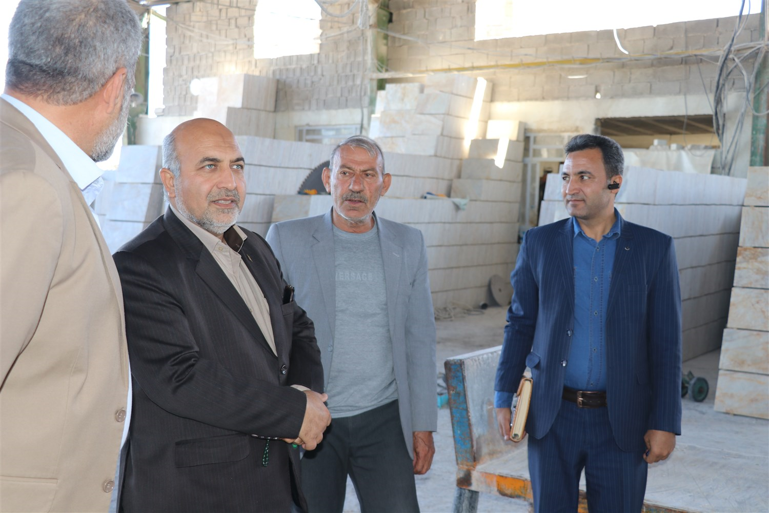 راه اندازی خوشه سنگ نی ریز با مشارکت بخش خصوصی/انعقاد قرارداد با ۱۷۵ سرمایه گذار