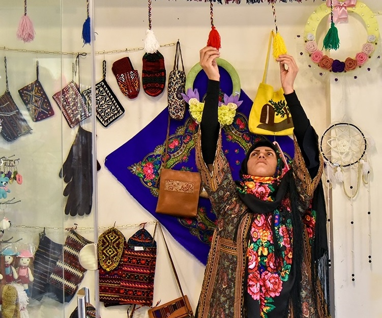 نمایشگاه صنایع دستی و سوغات، فرصتی برای دیده شدن مشاغل خانگی
