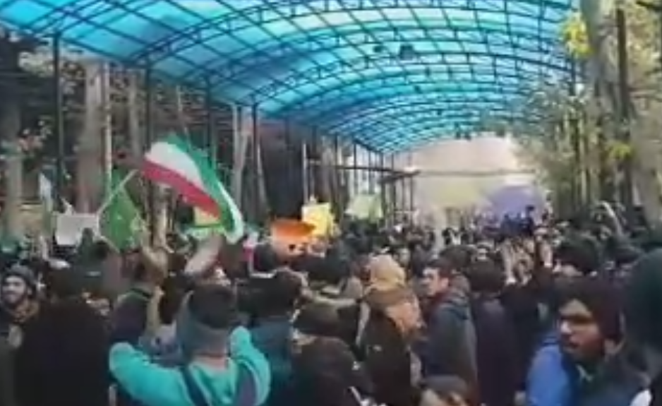 آشوبگر بی&zwnj;ریشه، تهران دمشق نمی&zwnj;شه + فیلم