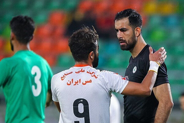 منتظر فسخ قراردادم با باشگاه ذوب آهن هستم/ از هیچکس دلخوری ندارم