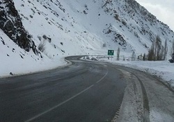 محور&zwnj;های همدان کولاک و برفی است