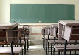 لغزندگی معابر، سرما و تاخیر در فعالیت برخی مدارس استان مرکزی