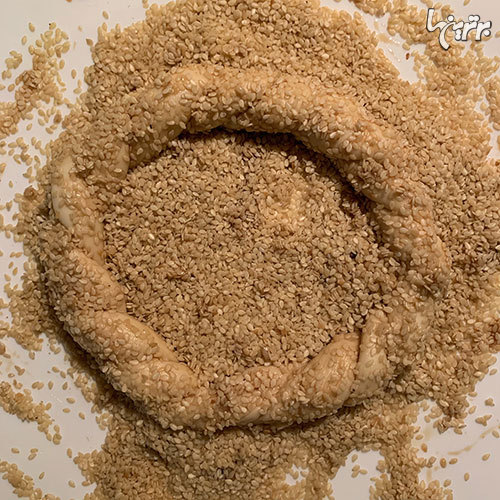 طرز تهیه نان سنتی ترکیه / نان سیمیت فوق العاده لذیذه طرز تهیه نان سنتی ترکیه / نان سیمیت فوق العاده لذیذه