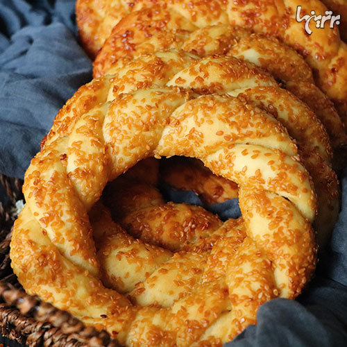 طرز تهیه نان سنتی ترکیه / نان سیمیت فوق العاده لذیذه طرز تهیه نان سنتی ترکیه / نان سیمیت فوق العاده لذیذه