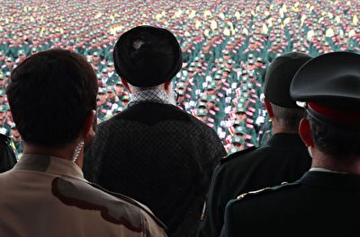 بخش&zwnj;های دیده نشده از حضور اخیر رهبر انقلاب در دانشگاه امام حسین(ع) + فیلم