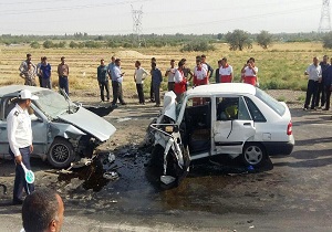 مصدومیت ۶ نفر براثر برخورد سه دستگاه خودرو در جاده بروجرد - اراک