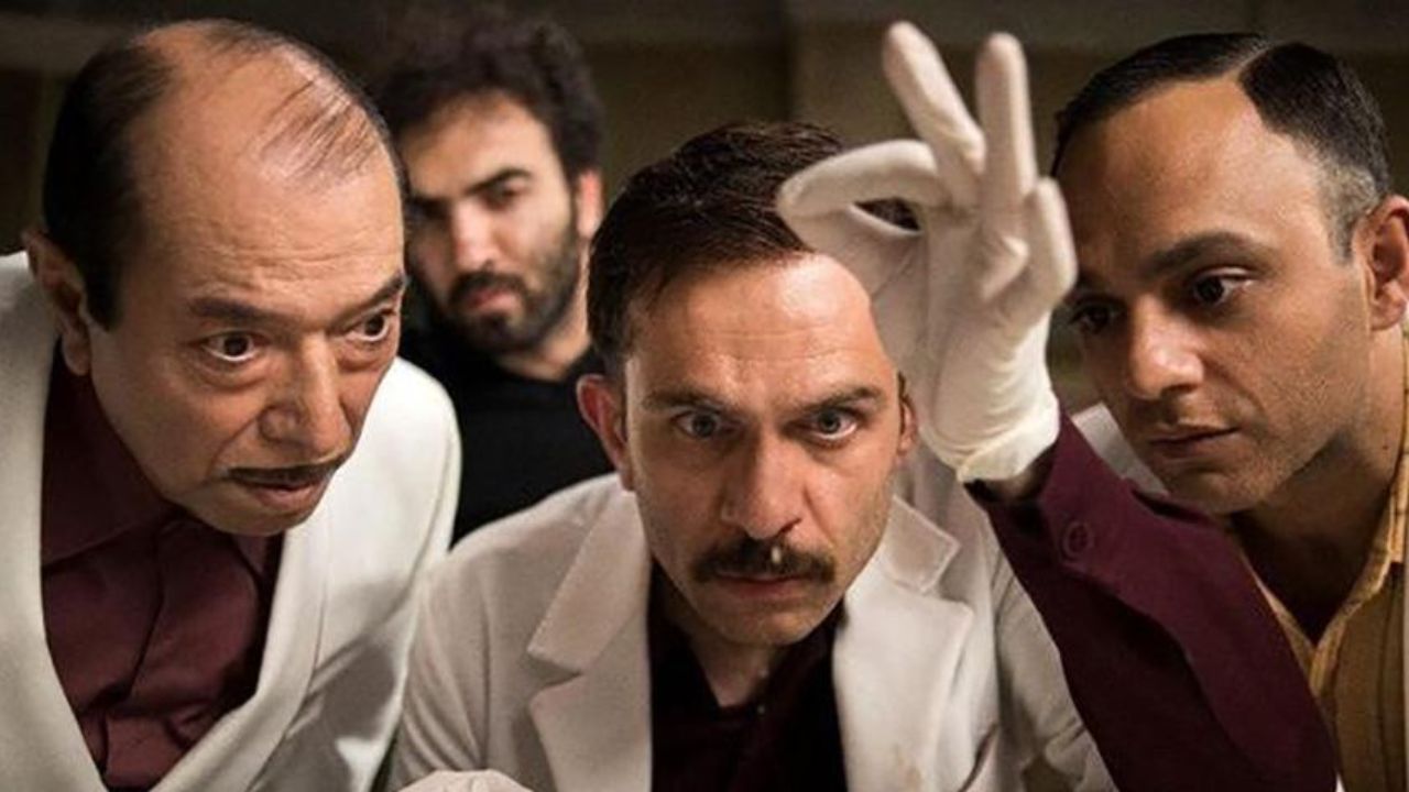 معرفی فیلم سینمایی &laquo;مسخره باز&raquo; + تصاویر و خلاصه داستان