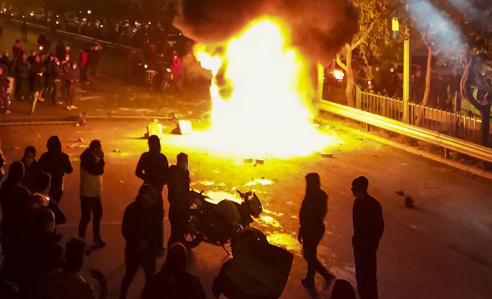لیدر&zwnj;های اغتشاشات کرمانشاه با گروهک&zwnj;های ضد انقلاب و تکفیری در ارتباط بودند&zwnj;