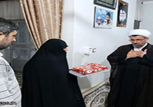 دیدار مجموعه اوقاف مازندران با خانواده شهید رادمهر به مناسب دهه وقف